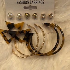Leopard and gold Multiple earrings set